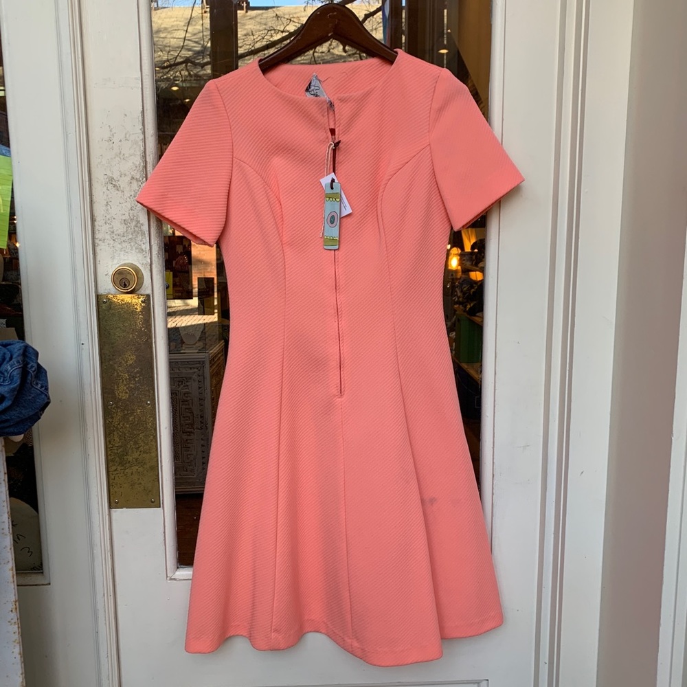 Vintage peach dress w/ handmade zipper pull
